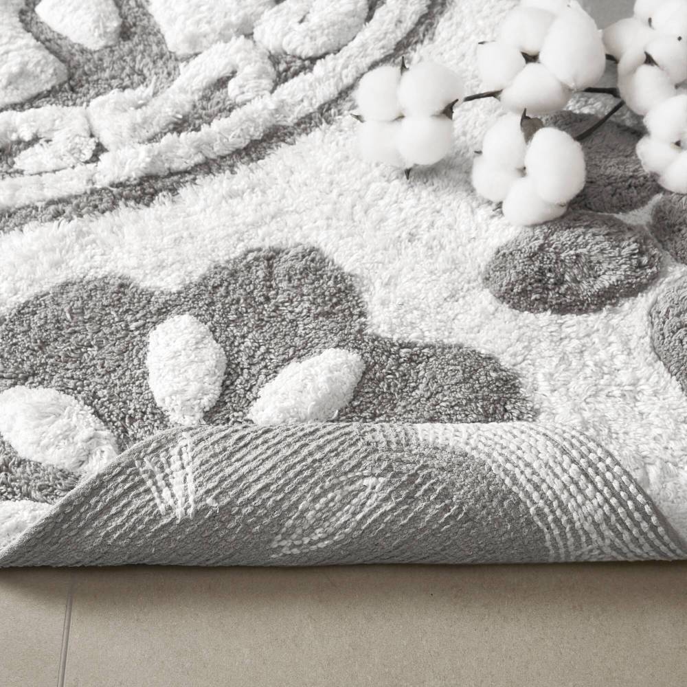 Round Medallion Tufted Cotton Bath Rug – 25", Plush, Super Absorbent, Machine Washable